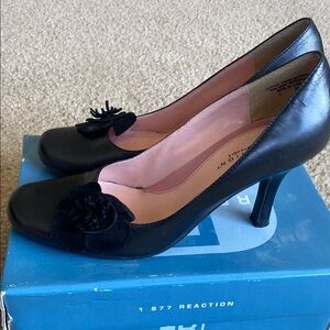 Kenneth Cole Reaction heels